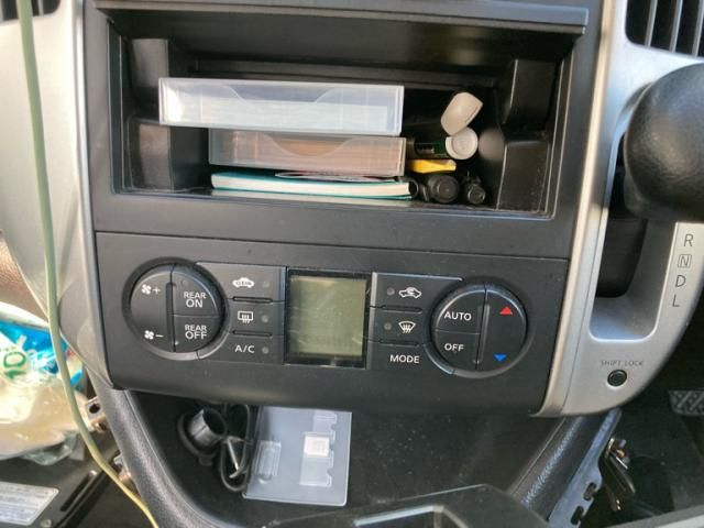 NISSAN SERENA  WG 2009