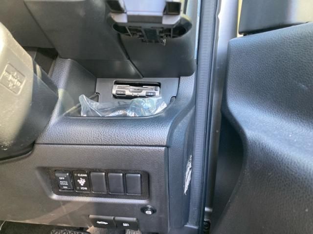 NISSAN SERENA  WG 2009