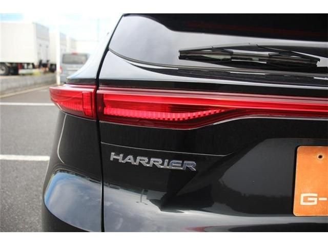 TOYOTA HARRIER HYBRID 2020
