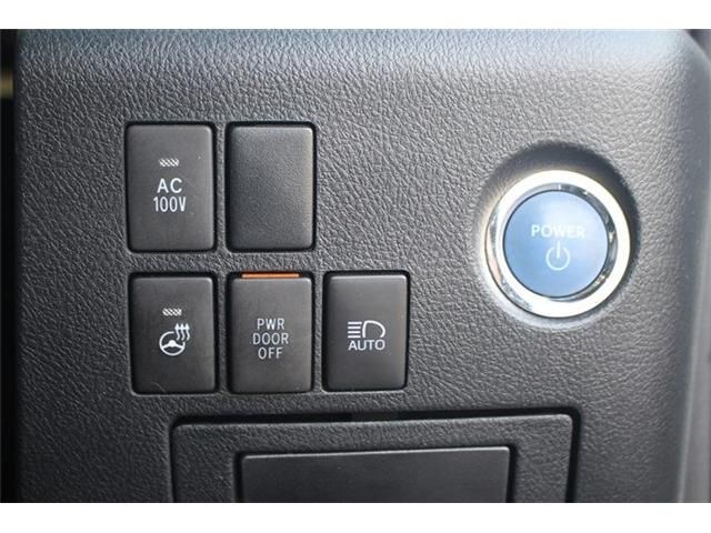 TOYOTA ALPHARD hybrid 4WD 2021