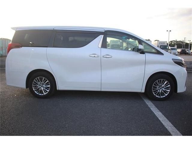 TOYOTA ALPHARD hybrid 4WD 2021