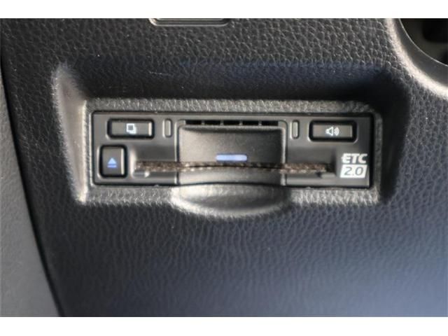 TOYOTA NOAH HYBRID 4WD 2023