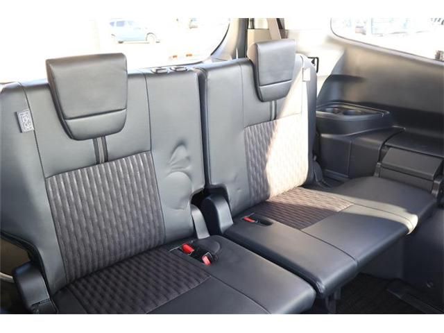 TOYOTA NOAH HYBRID 4WD 2023