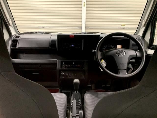 DAIHATSU HIJET truck 4WD 2018