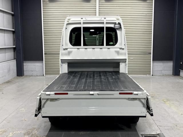 DAIHATSU HIJET truck 4WD 2018