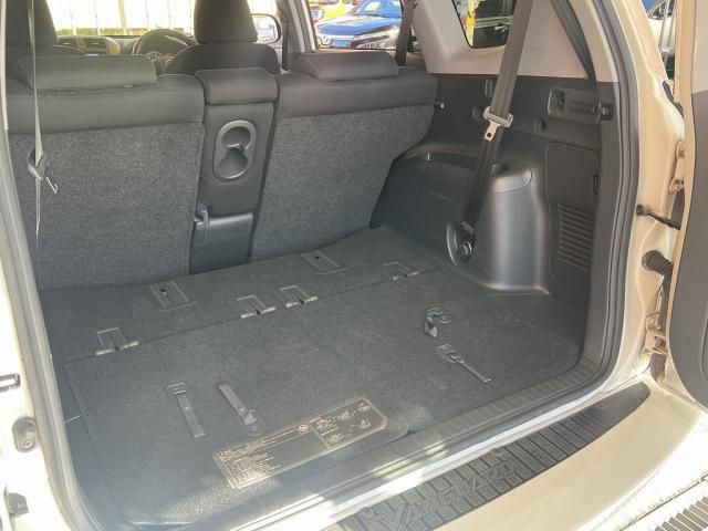 TOYOTA VANGUARD 2WD 2012