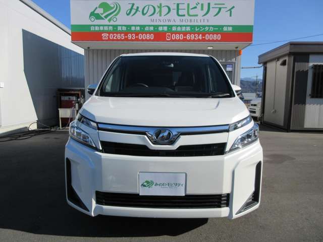 TOYOTA VOXY 4WD 2019