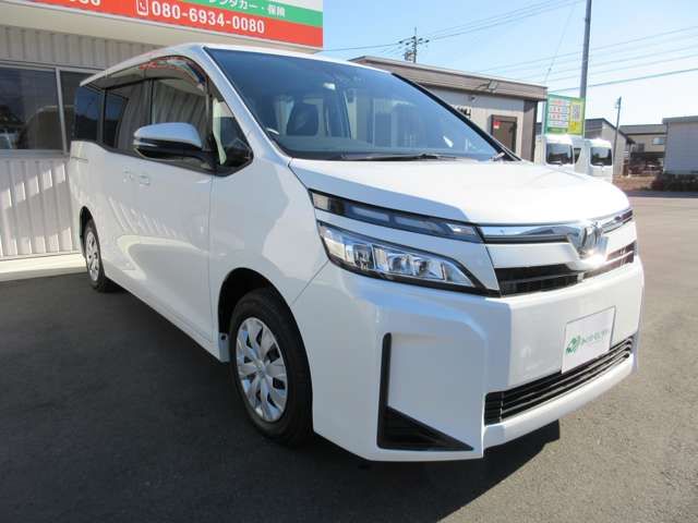 TOYOTA VOXY 4WD 2019