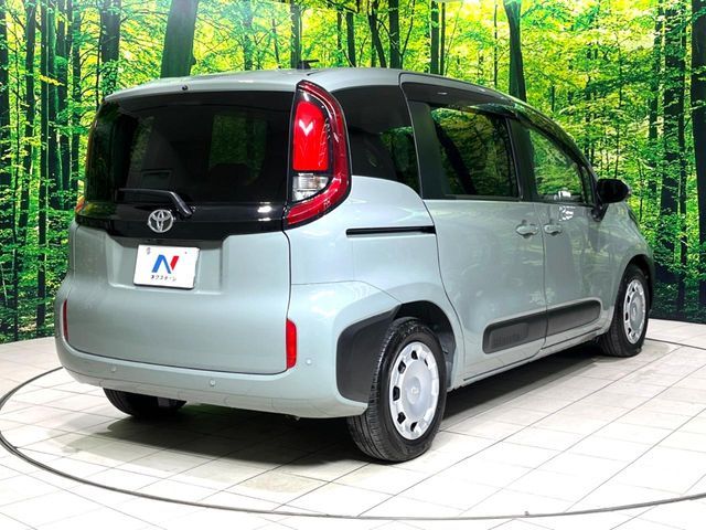 TOYOTA SIENTA 2022