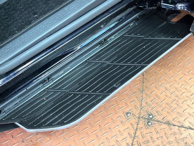 TOYOTA VOXY HYBRID 2023