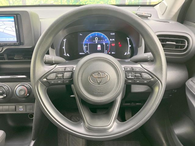 TOYOTA YARIS CROSS 2025