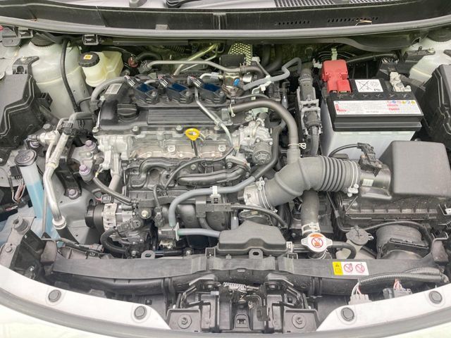 TOYOTA YARIS CROSS 2025