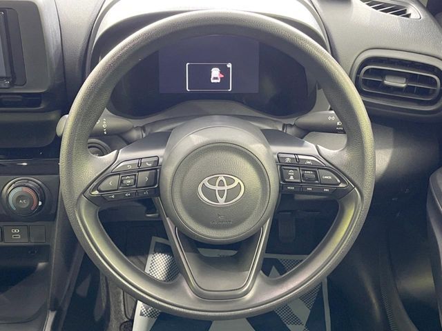TOYOTA YARIS CROSS 2025