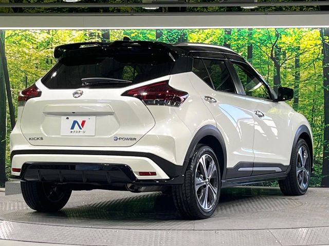 NISSAN KICKS 2020