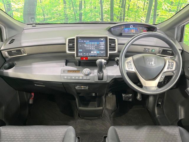 HONDA FREED Spike HYBRID 2013