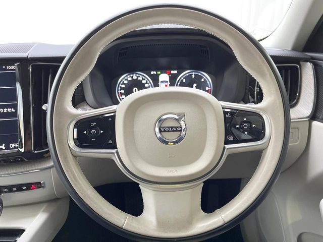 VOLVO VOLVO XC60 2019