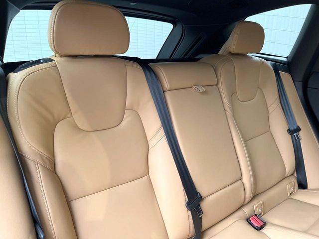 VOLVO VOLVO XC60 2023