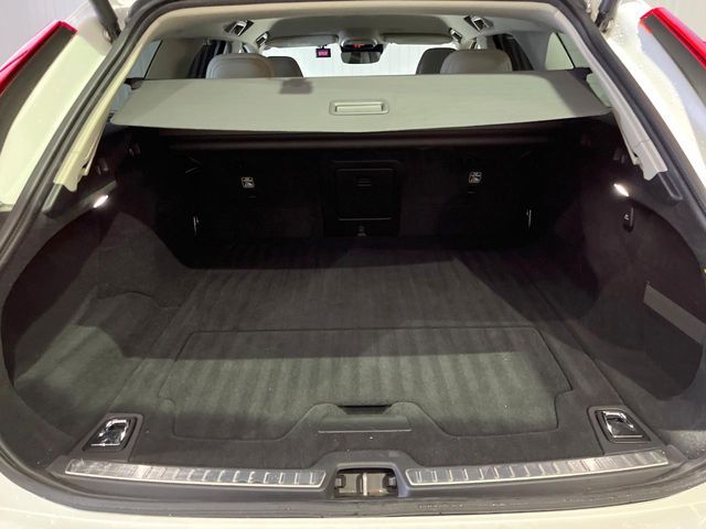 VOLVO VOLVO V90 CROSS COUNTRY 2019