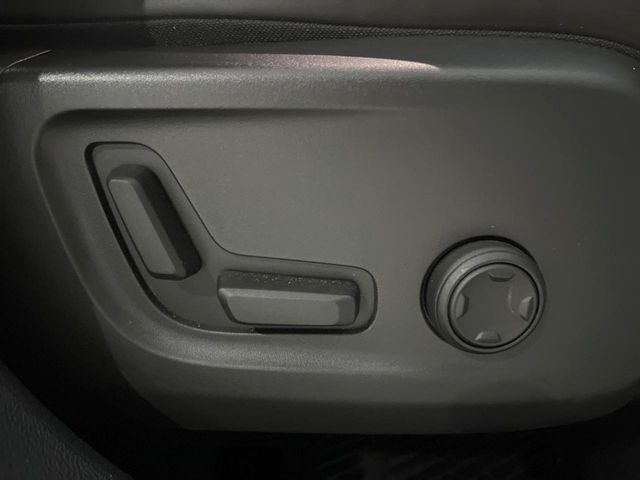 VOLVO VOLVO XC40 2022