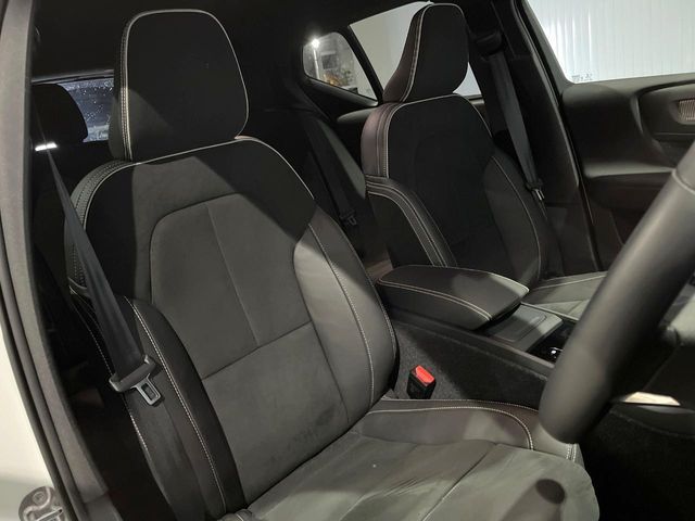 VOLVO VOLVO XC40 2022