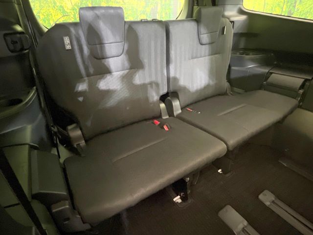 TOYOTA NOAH 2024
