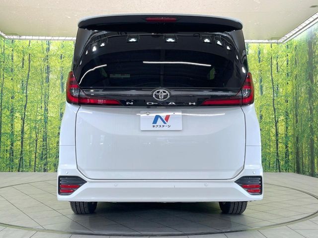 TOYOTA NOAH 2024
