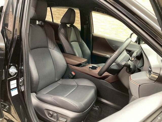 TOYOTA HARRIER 4WD 2022