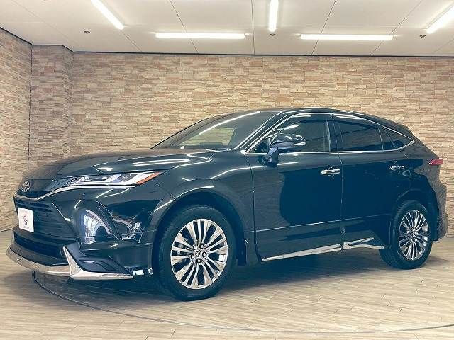 TOYOTA HARRIER 4WD 2022