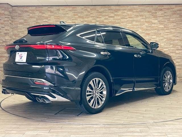 TOYOTA HARRIER 4WD 2022