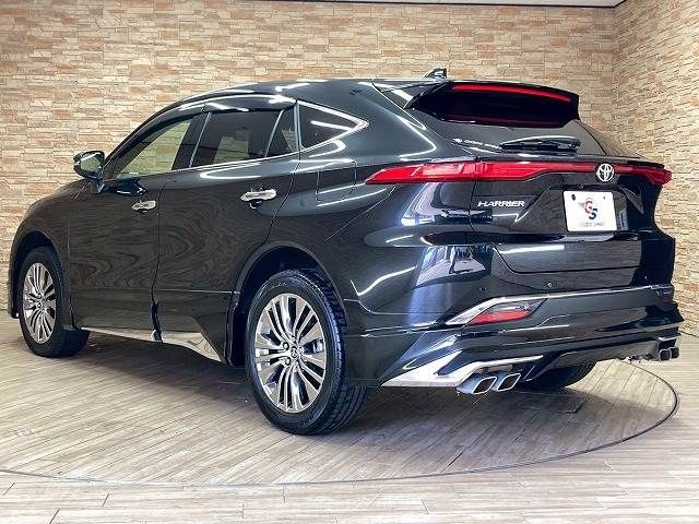TOYOTA HARRIER 4WD 2022