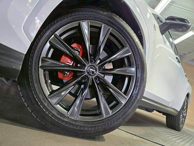 TOYOTA LEXUS NX450h+ AWD 2023