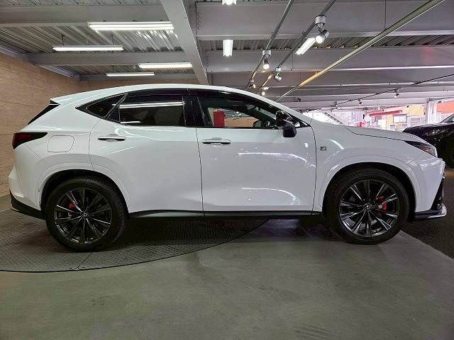 TOYOTA LEXUS NX450h+ AWD 2023