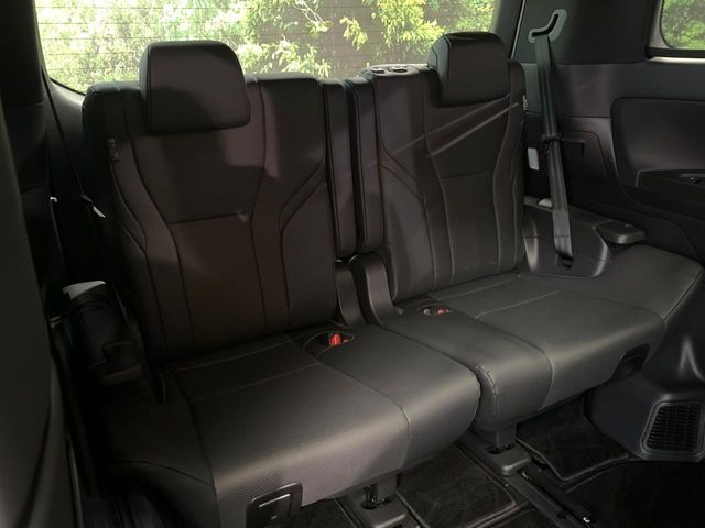 TOYOTA ALPHARD 2024