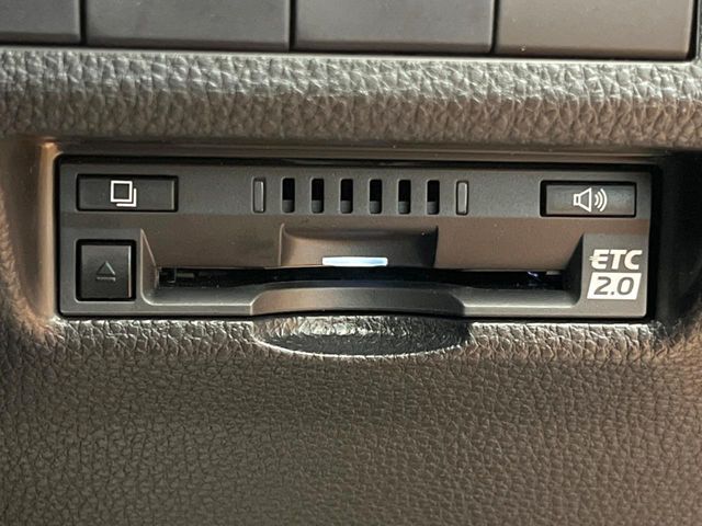 TOYOTA RAV4 4WD 2021