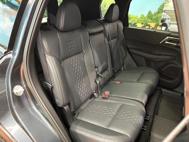 MITSUBISHI OUTLANDER PHEV 2024