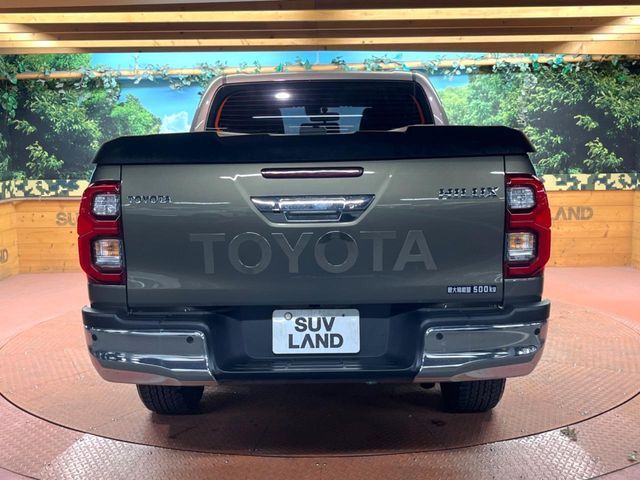 TOYOTA HILUX 4WD 2023