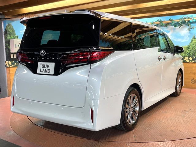 TOYOTA ALPHARD 2023