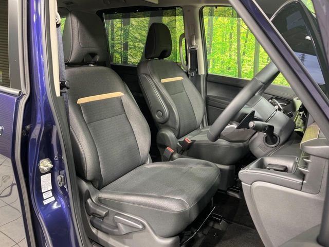 NISSAN SERENA  WG 2025