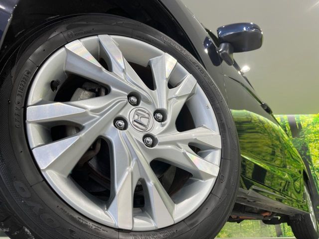 HONDA SHUTTLE HYBRID 4WD 2015