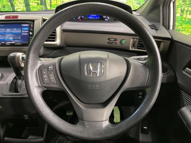 HONDA FREED Spike 2013