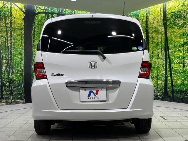 HONDA FREED Spike 2013