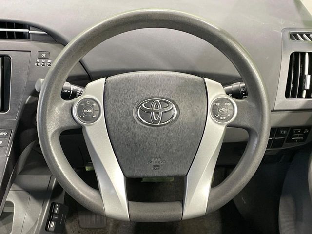 TOYOTA PRIUS 2011