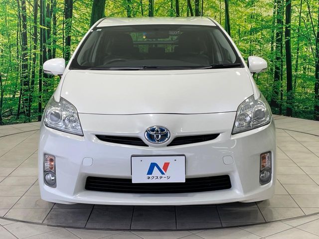 TOYOTA PRIUS 2011
