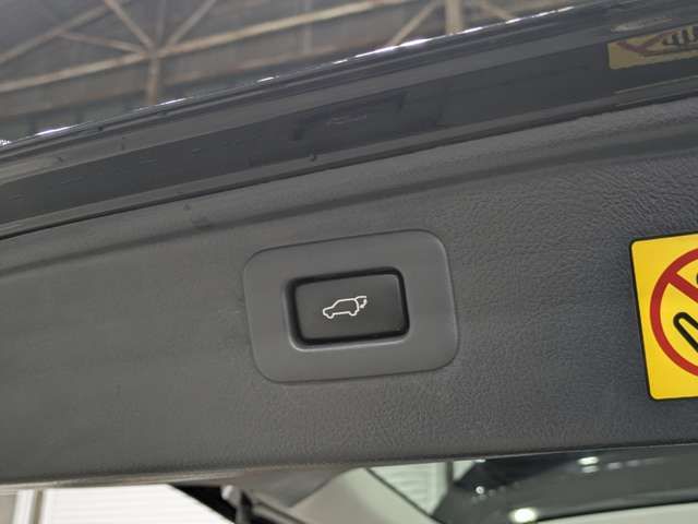 TOYOTA ALPHARD 4WD 2012