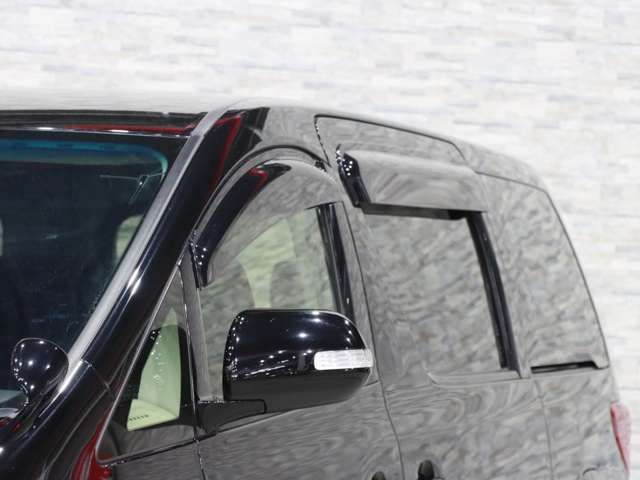 TOYOTA ALPHARD 4WD 2012