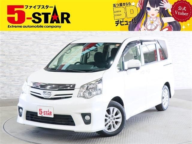 TOYOTA NOAH 2012