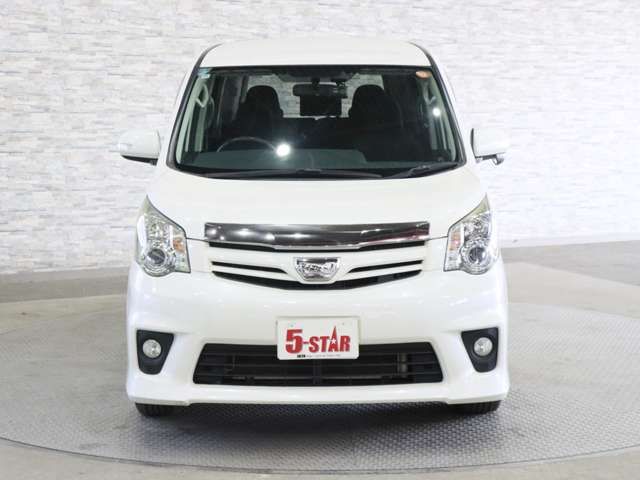 TOYOTA NOAH 2012