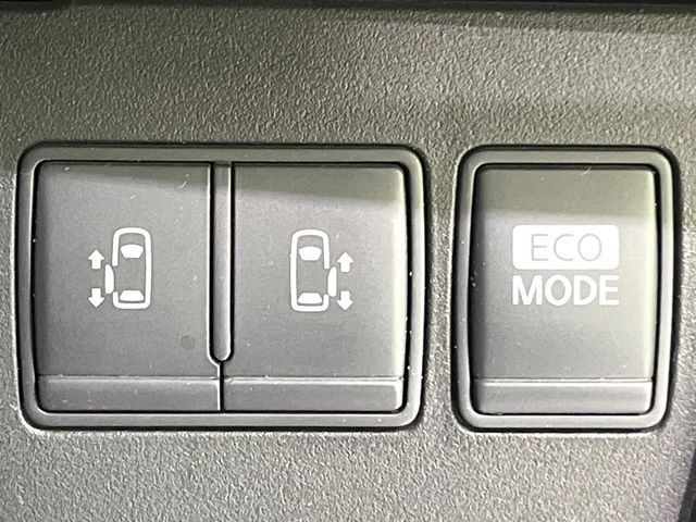 NISSAN SERENA  S-HYBRID 2013