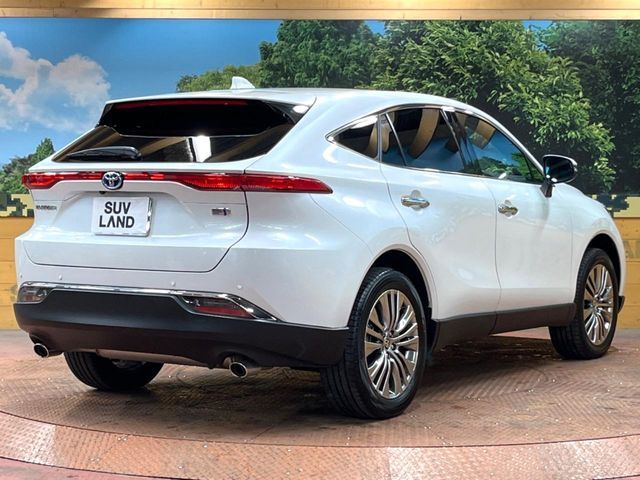 TOYOTA HARRIER HYBRID 2024