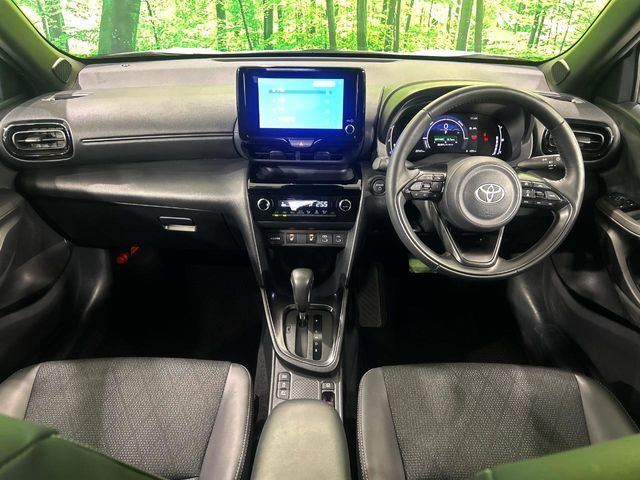 TOYOTA YARIS CROSS HYBRID 2025